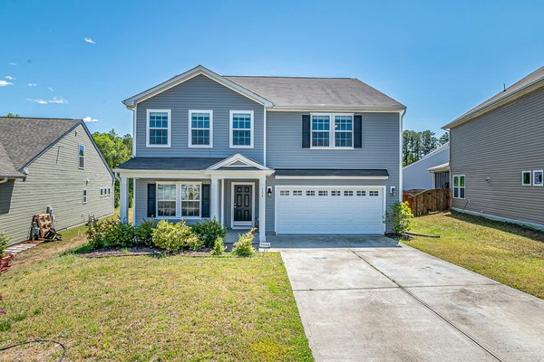 Utilisation de l'éclairage intérieur pour mettre en valeur des œuvres d'art